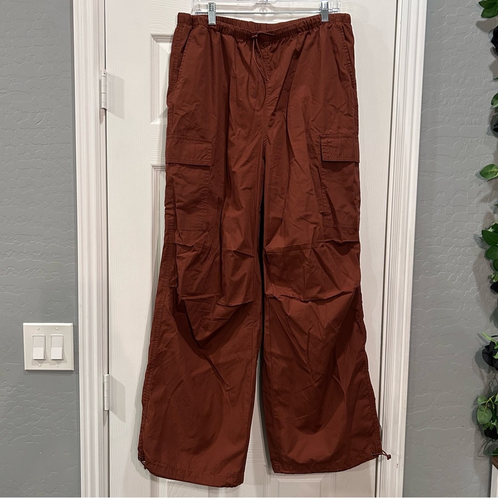 Wild Fable Women's Mid Rise Wide Leg Relaxed Parachute Cargo Pants